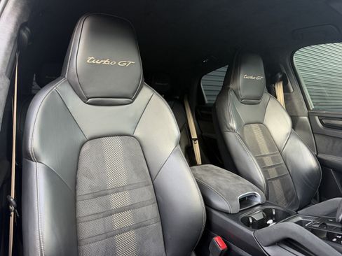 Certified 2023 Porsche Cayenne Turbo GT AWD/4WD image 19