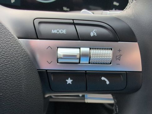 Used 2025 Hyundai Sonata SEL FWD image 19