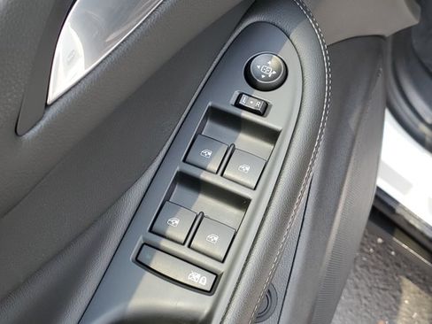 Used 2020 Buick Envision Essence AWD/4WD image 21