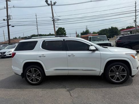 Used 2018 GMC Acadia Denali w/ Technology Package AWD/4WD image 8
