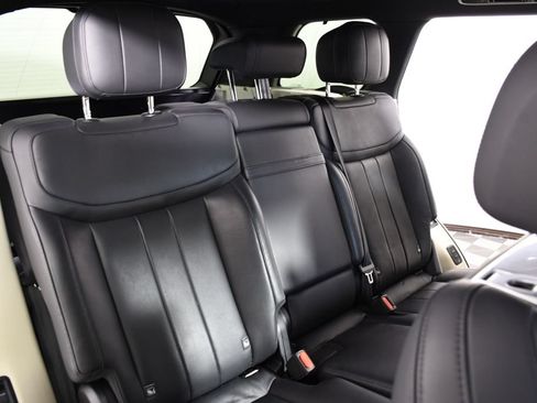 Used 2024 Land Rover Range Rover Long Wheelbase SE AWD/4WD image 22