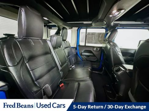 Used 2022 Jeep Wrangler Unlimited Sahara AWD/4WD image 34