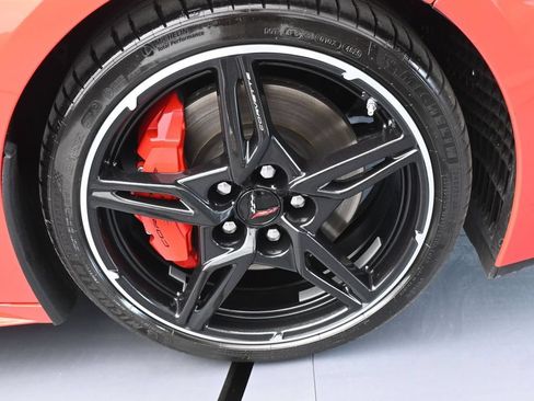 Used 2020 Chevrolet Corvette Stingray Preferred Cpe w/ 2LT Preferred Equipment Group RWD image 40