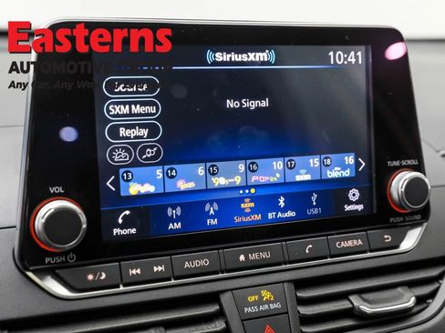 Used 2022 Nissan Altima 2.5 SV w/ SV Premium Package AWD/4WD image 19