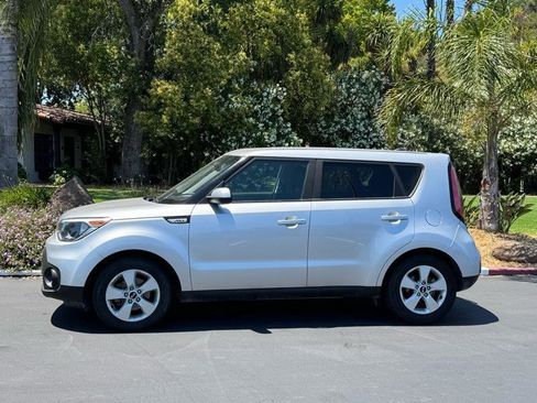Used 2018 Kia Soul image 2