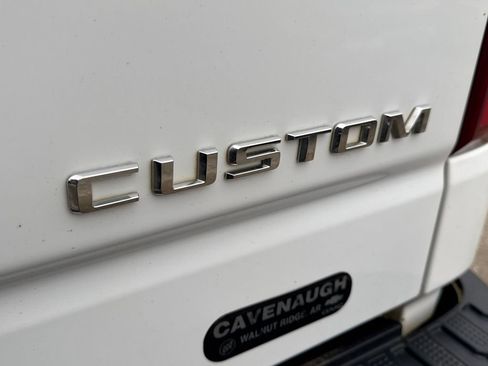 Used 2019 Chevrolet Silverado 1500 Custom w/ Custom Value Package image 5