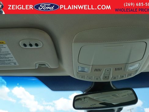 Used 2024 Ford Edge Titanium w/ Titanium Elite Package AWD/4WD image 35