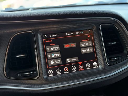 Used 2020 Dodge Challenger SRT Hellcat w/ Plus Package RWD image 42