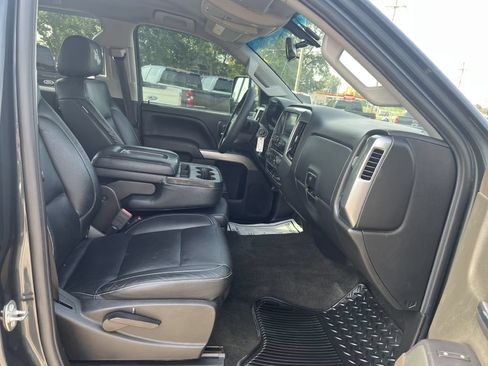 Used 2018 Chevrolet Silverado 2500 LT AWD/4WD image 30