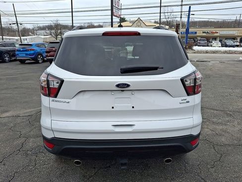 Used 2017 Ford Escape SE w/ Equipment Group 201A image 6