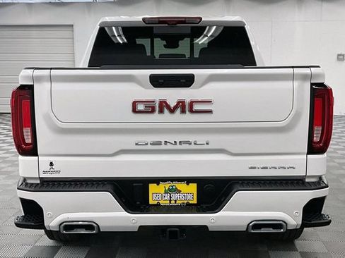 Used 2025 GMC Sierra 1500 Denali AWD/4WD image 5