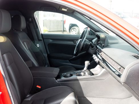 Used 2024 Honda Civic Sport image 32