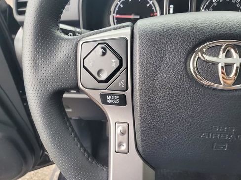 Used 2022 Toyota 4Runner Limited AWD/4WD image 18