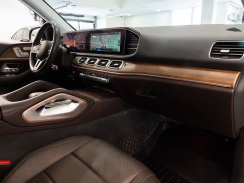Used 2020 Mercedes-Benz GLE 350 4MATIC w/ 3rd Row Seat Package image 26