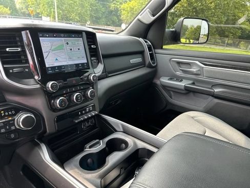 Used 2022 RAM 1500 Big Horn AWD/4WD image 16