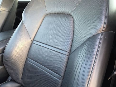 Used 2021 Porsche Cayenne Coupe image 29