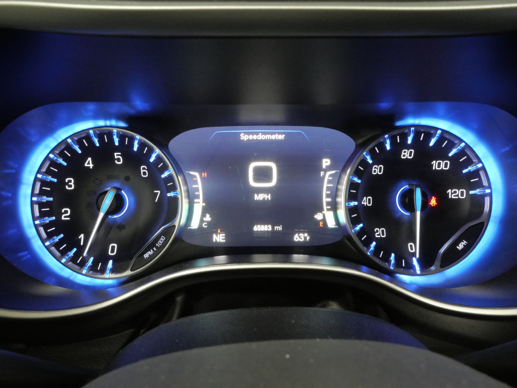 Used 2024 Chrysler Pacifica Touring-L FWD image 14