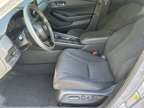 Used 2025 Honda Accord SE image 8