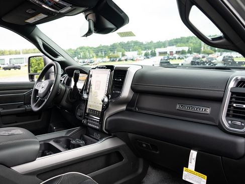 New 2026 RAM 4500 4x4 Crew Cab DRW w/ Laramie Trim Package image 45