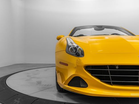 Certified 2017 Ferrari California T image 50