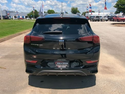 Used 2025 Buick Encore GX Sport Touring FWD image 8