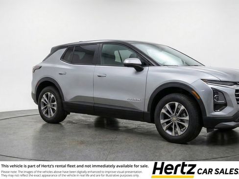 Used 2025 Chevrolet Equinox LT image 1