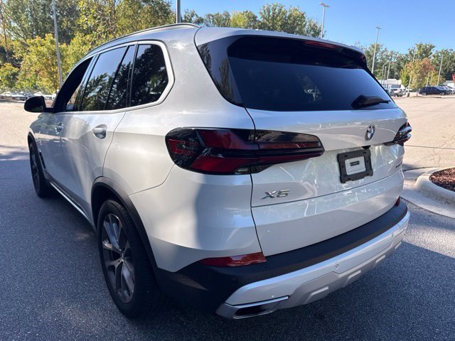 Certified 2024 BMW X5 xDrive40i w/ Premium Package AWD/4WD image 7