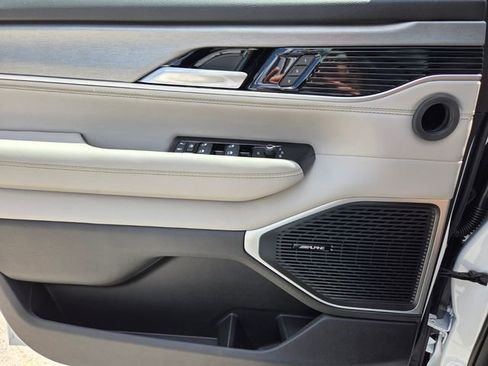 New 2026 Jeep Grand Wagoneer 2WD image 20