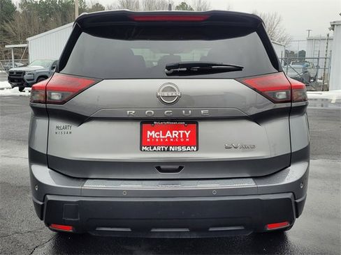 Certified 2024 Nissan Rogue SV image 4