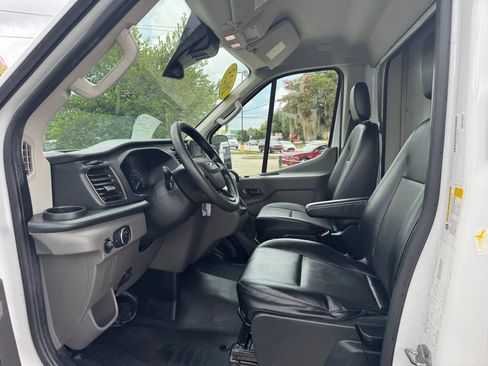 Used 2023 Ford Transit 350 DRW RWD image 22
