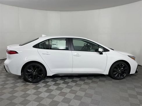 New 2026 Toyota Corolla SE image 8