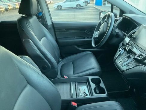 Used 2024 Honda Odyssey Touring image 5