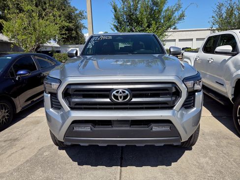 Used 2025 Toyota Tacoma SR5 RWD image 2