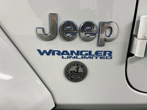 Used 2021 Jeep Wrangler Unlimited Sahara w/ Cold Weather Group image 32