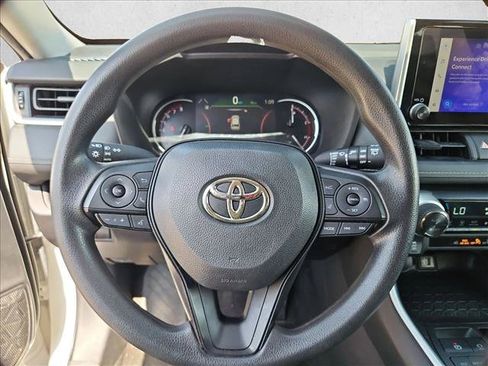 Used 2024 Toyota RAV4 XLE FWD image 12