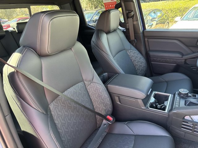 New 2025 Toyota Tacoma Limited AWD/4WD image 17