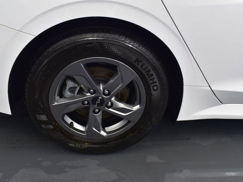 Used 2023 Kia K5 LXS image 5