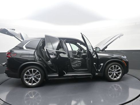 Used 2026 BMW X5 xDrive40i AWD/4WD image 45