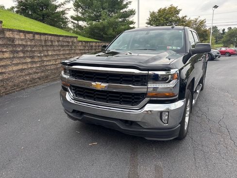 Used 2018 Chevrolet Silverado 1500 LT w/ All Star Edition AWD/4WD image 10