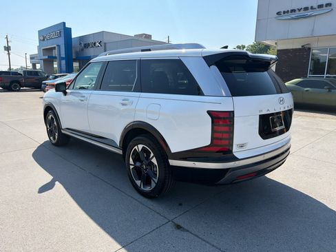 Used 2026 Hyundai Palisade Limited AWD/4WD image 6