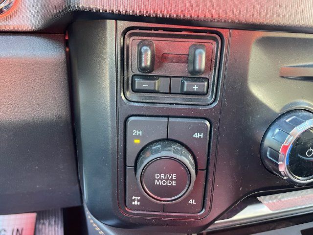 Used 2024 Ford F250 Platinum w/ FX4 Off-Road Package AWD/4WD image 24