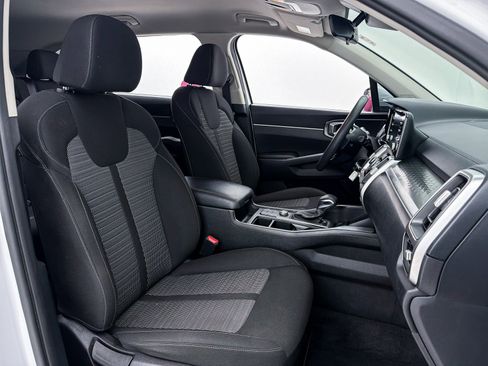 Used 2021 Kia Sorento LX image 28