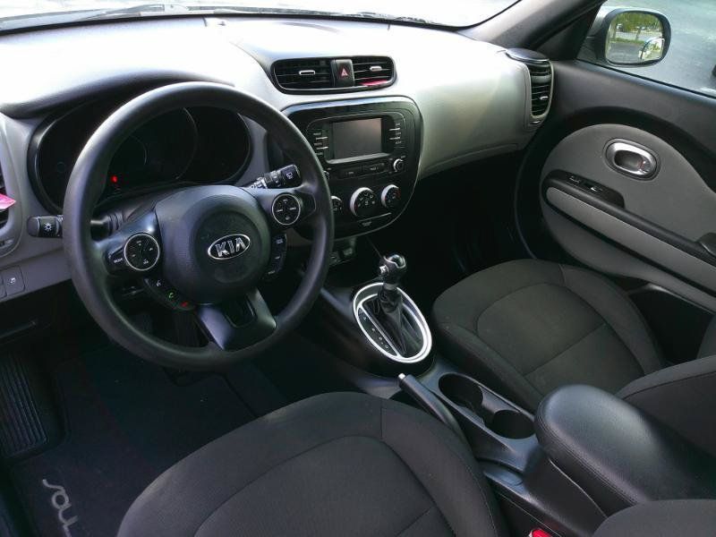 Used 2019 Kia Soul FWD image 11
