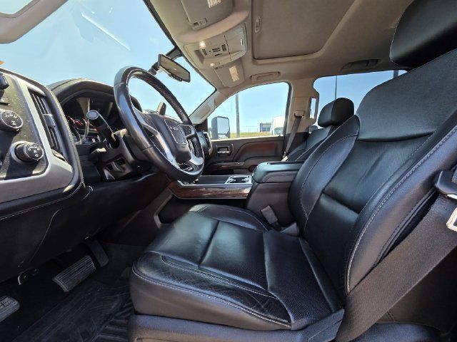 Used 2019 GMC Sierra 2500 SLT w/ Duramax Plus Package AWD/4WD image 13