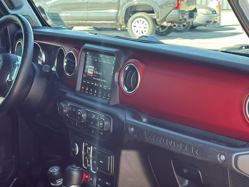 Used 2020 Jeep Wrangler Unlimited Rubicon image 32