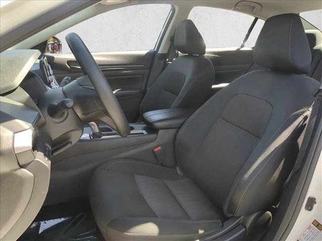 Used 2024 Nissan Altima 2.5 S FWD image 15