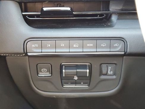 Certified 2023 Cadillac Escalade Premium Luxury w/ Performance Package AWD/4WD image 12