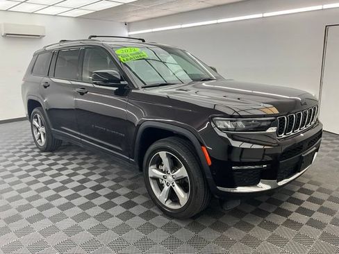 Used 2022 Jeep Grand Cherokee L Limited w/ Luxury Tech Group II AWD/4WD image 3
