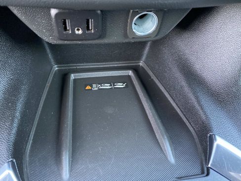 Used 2022 Chevrolet Traverse LT w/ LPO, Floor Liner Package image 13