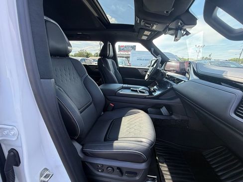 Used 2026 INFINITI QX80 Autograph w/ Premium Cargo Package AWD/4WD image 26